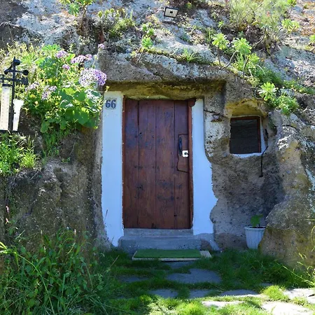 With Cave Trekking Trails Apartamento